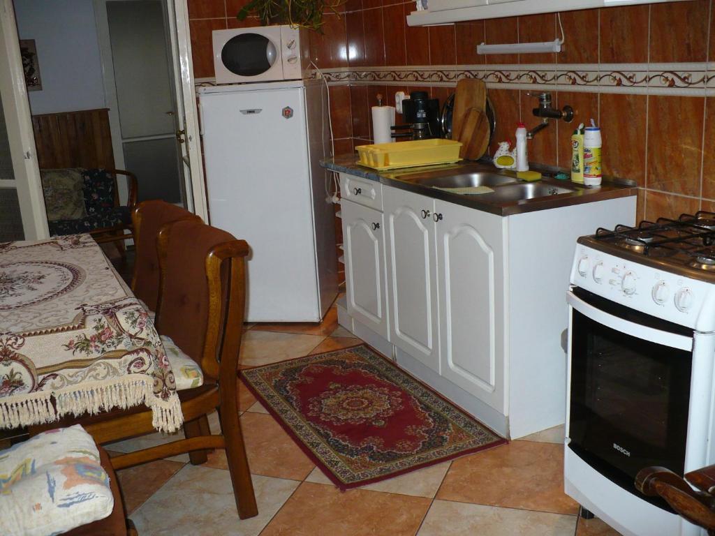 Kitty Apartman Lägenhet Miskolc Exteriör bild